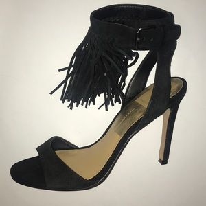 Fun Suede Heels 🖤